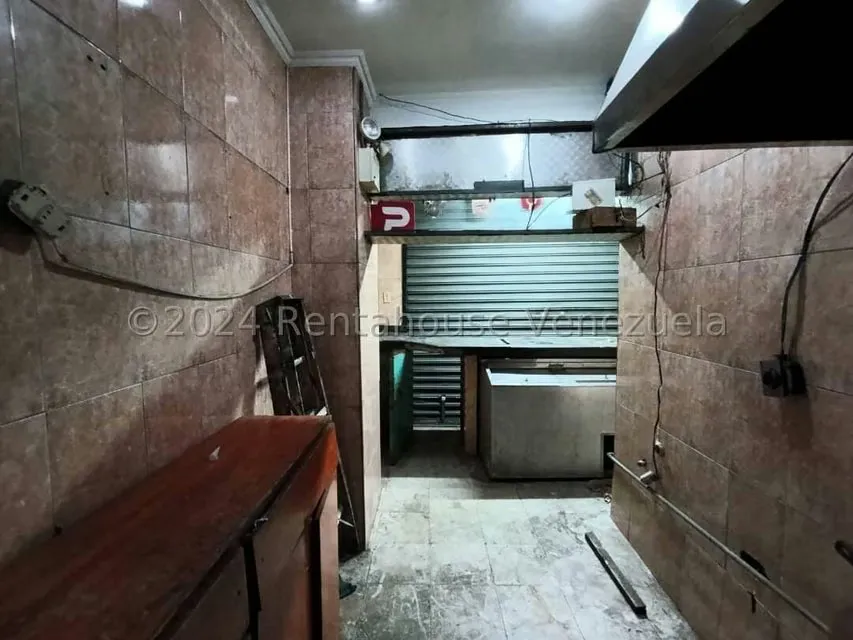 Local Comercial en Venta en Parroquia Santa Teresa, Distrito Metropolitano - 4