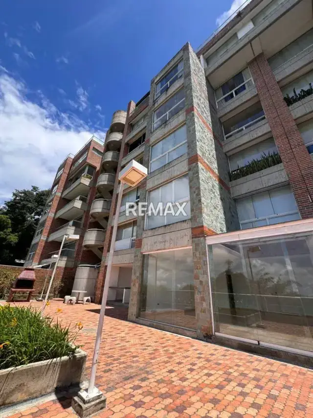 Apartamento Amoblado en Venta Loma Linda