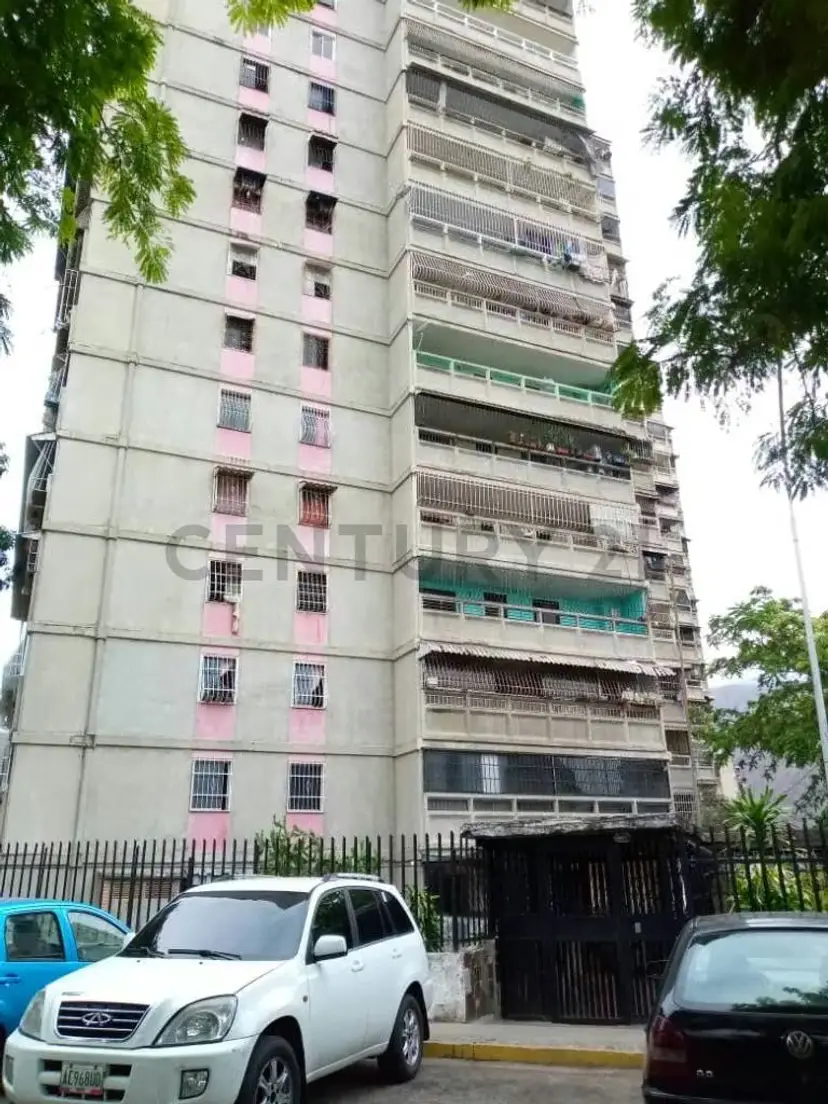CD. Venta Apartamento en Urbanización Menca de Leoni. Guarenas