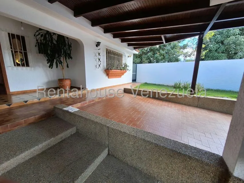 Casa (Duplex) en Venta en Macaracuay, Distrito Metropolitano - 2