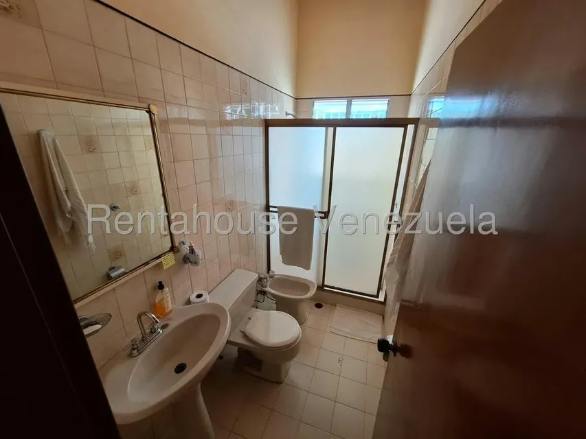 Casa (Duplex) en Venta en Macaracuay, Distrito Metropolitano - 19