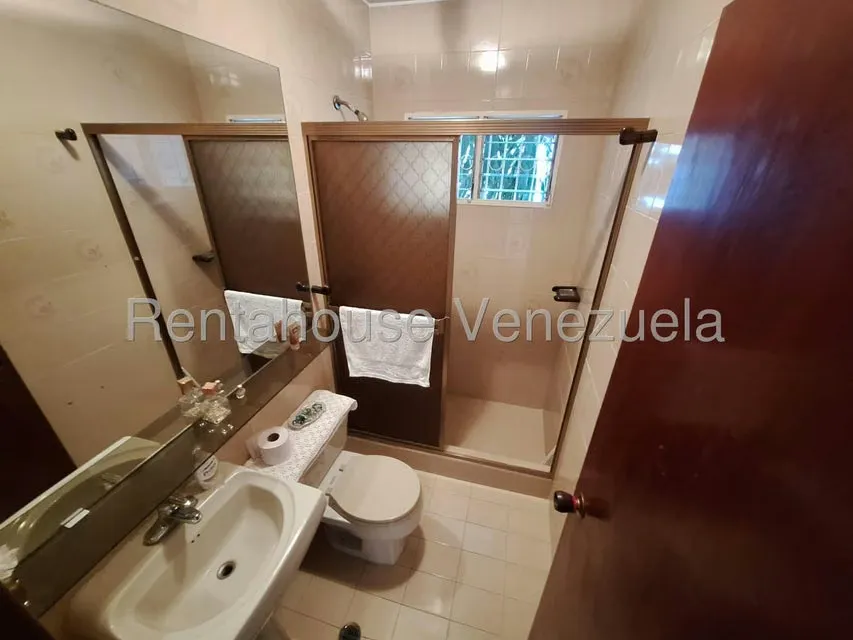 Casa (Duplex) en Venta en Macaracuay, Distrito Metropolitano - 5