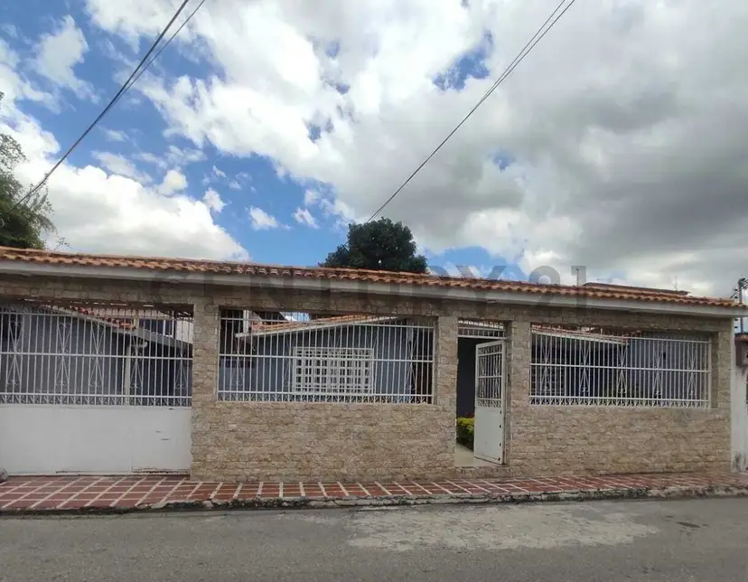 Casa en Venta Fundación Mendoza Maracay