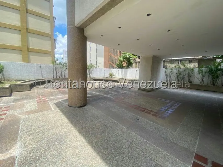 Apartamento (1 Nivel) en Venta en Los Caobos, Distrito Metropolitano - 2