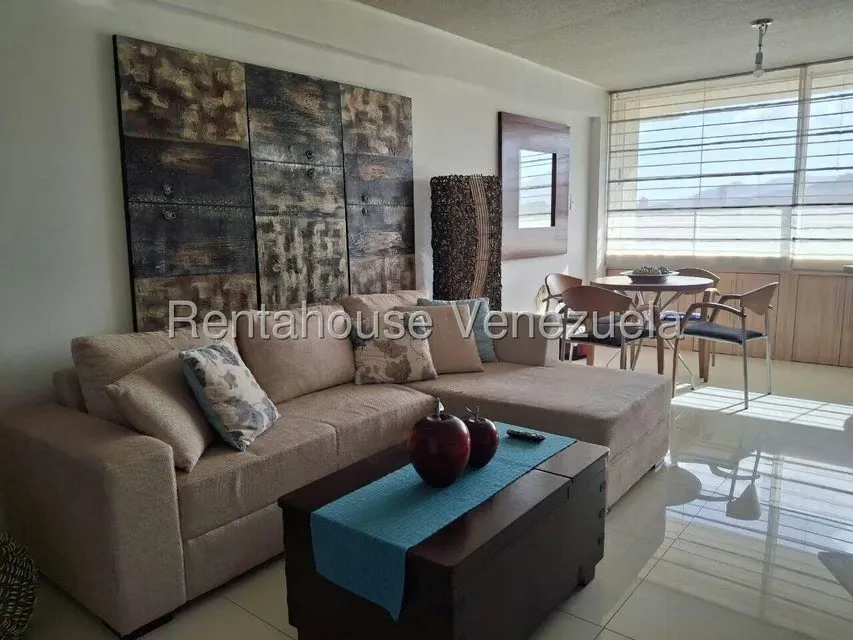 Apartamento (1 Nivel) en Venta en Costa Azul, Nueva Esparta - 2