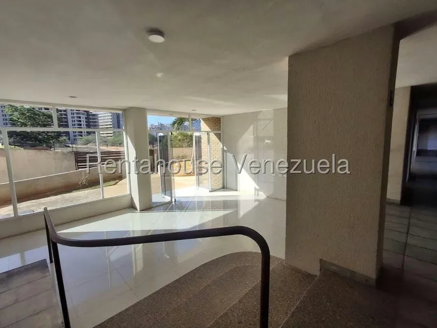 Apartamento (1 Nivel) en Venta en Costa Azul, Nueva Esparta - 23