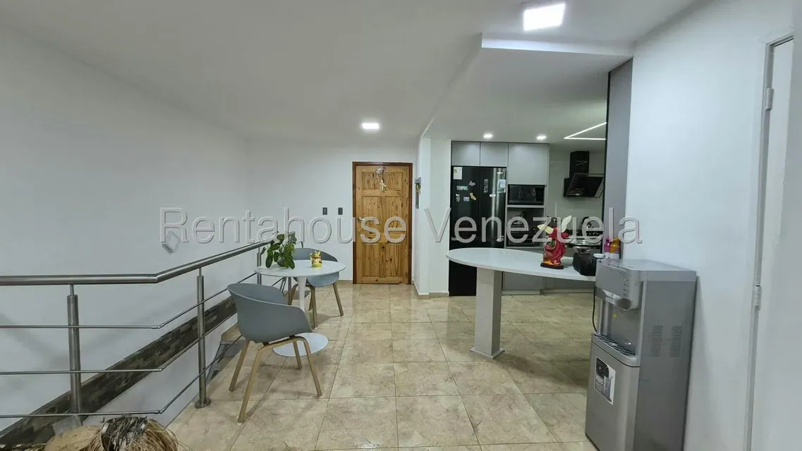 Apartamento (Duplex) en Venta en Los Jarales, Carabobo - 15