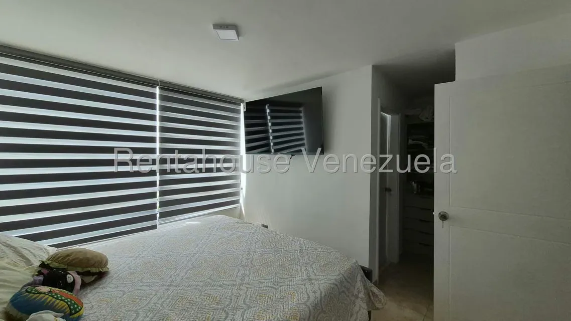 Apartamento (Duplex) en Venta en Los Jarales, Carabobo - 19