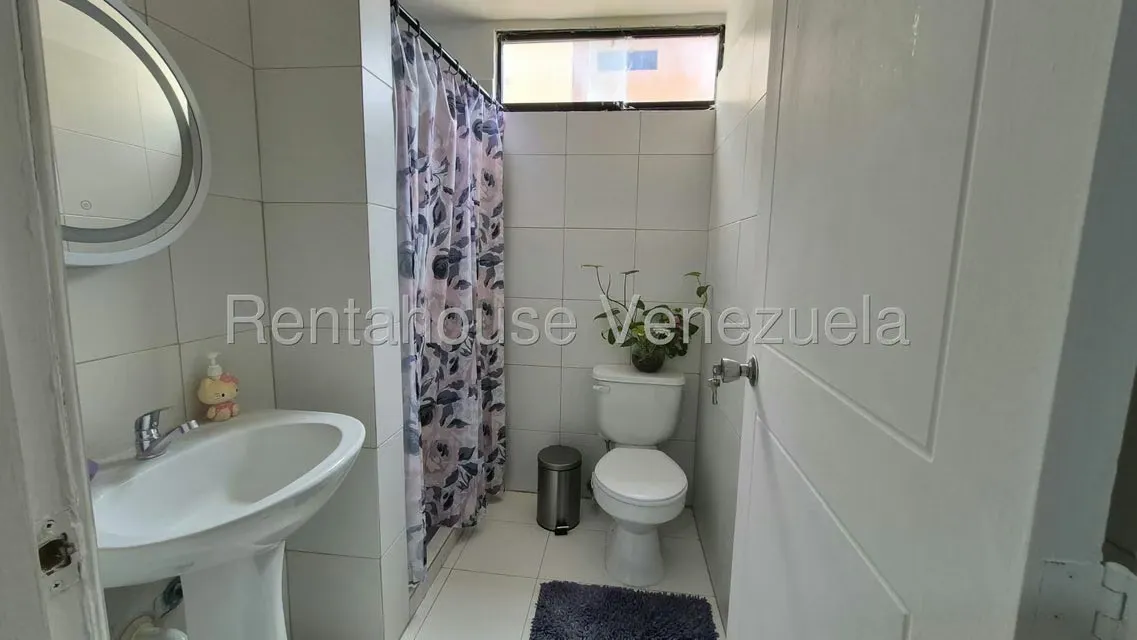 Apartamento (Duplex) en Venta en Los Jarales, Carabobo - 25