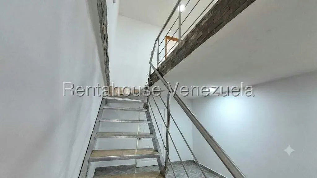 Apartamento (Duplex) en Venta en Los Jarales, Carabobo - 31