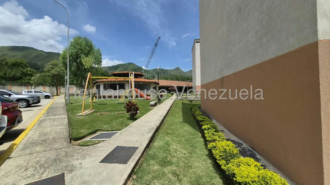 Apartamento (Duplex) en Venta en Los Jarales, Carabobo - 33