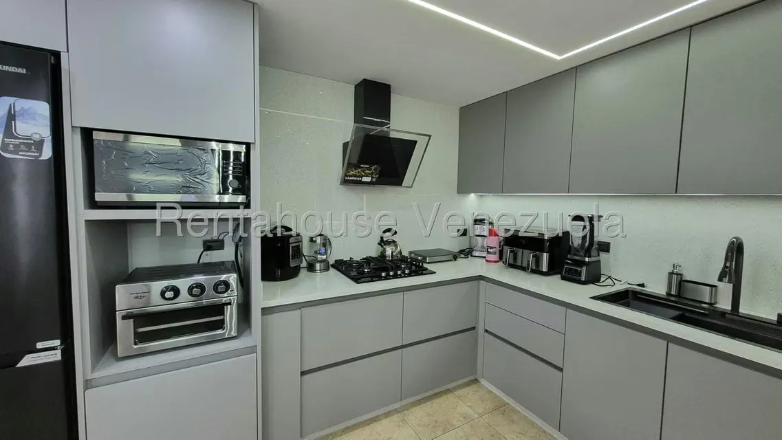 Apartamento (Duplex) en Venta en Los Jarales, Carabobo - 7