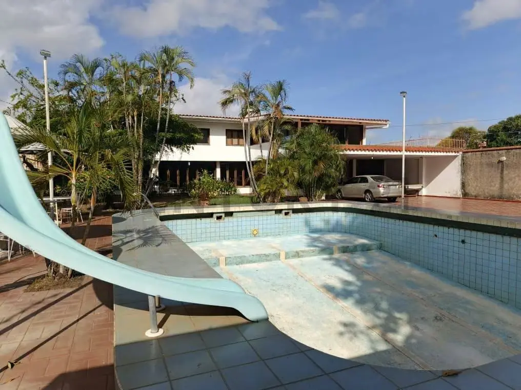 Casa Quinta en la Exclusiva Avenida Táchira de Ciudad Bolívar - 5