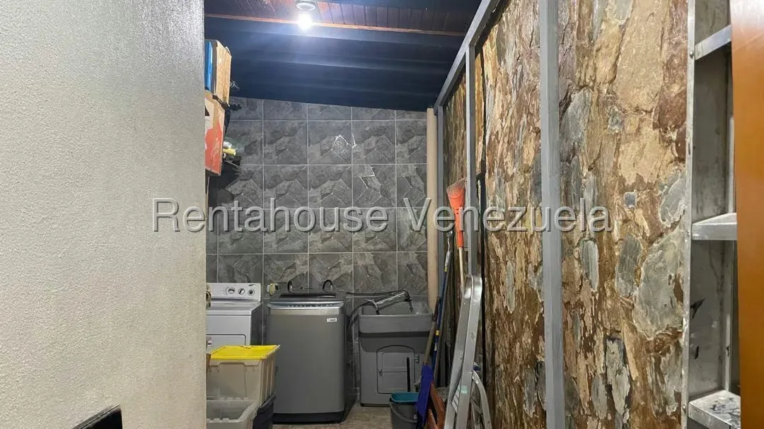 Apartamento (Duplex) en Venta en Parcelamiento Cortada del guayabo, Miranda - 40