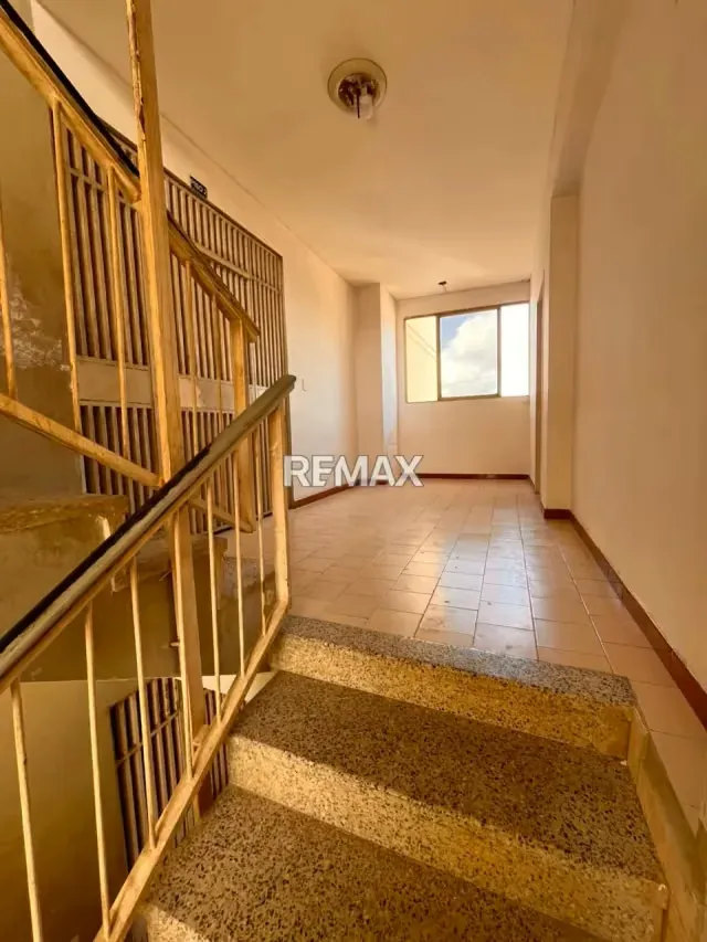 APARTAMENTO EN EDIF. OLYMPIC, AV. JUAN DE CASTELLANO, LOS MILLANES, MUN. MARCANO, ISLA DE MARGARITA. - 2
