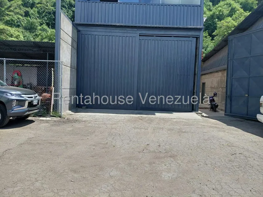 Galpon - Deposito en Alquiler en La Yaguara, Distrito Metropolitano - 2