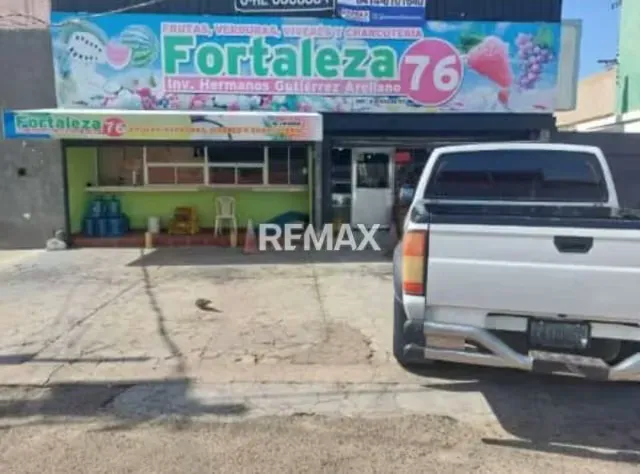 Galpón con Local Comercial en Alquiler en zona céntrica