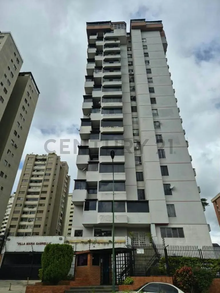 Apartamento en venta en los samanes 210 m2