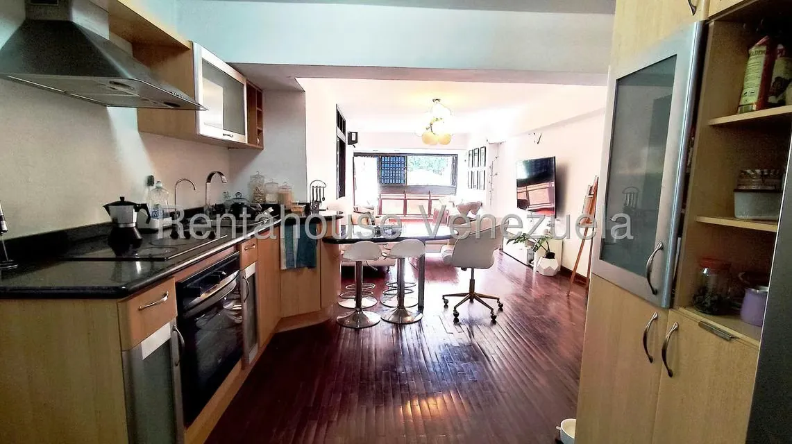 Apartamento (1 Nivel) en Venta en La Florida, Distrito Metropolitano - 2