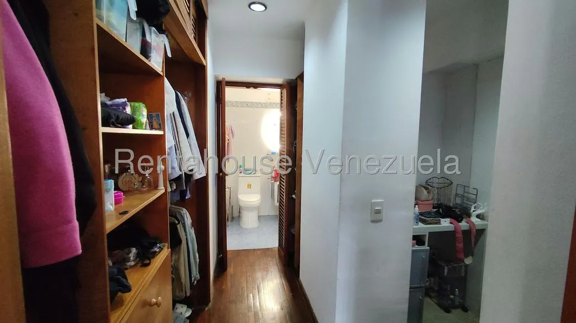 Apartamento (1 Nivel) en Venta en La Florida, Distrito Metropolitano - 14