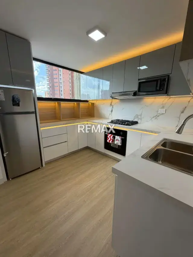 Apartamento en alquiler en el este de Barquisimeto, Av. Lara Edif. Panorama