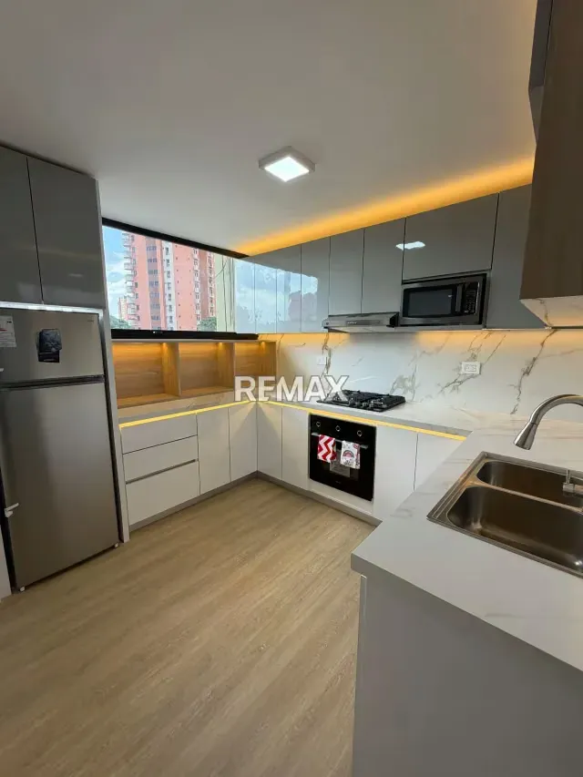 Apartamento en alquiler en el este de Barquisimeto, Av. Lara Edif. Panorama - 12