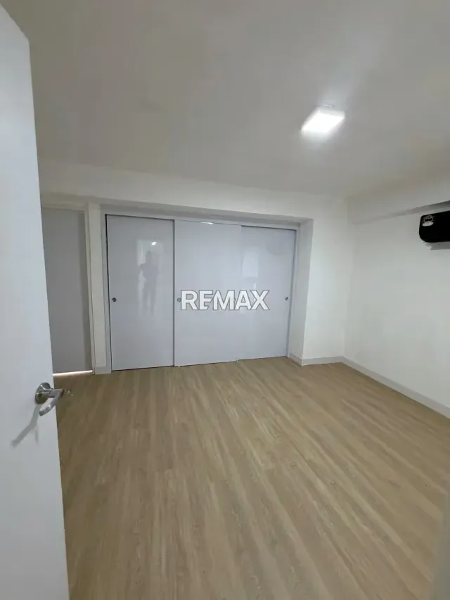 Apartamento en alquiler en el este de Barquisimeto, Av. Lara Edif. Panorama - 16