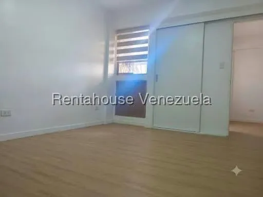 Apartamento (1 Nivel) en Venta en Santa Monica, Distrito Metropolitano - 28