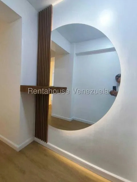 Apartamento (1 Nivel) en Venta en Santa Monica, Distrito Metropolitano - 7