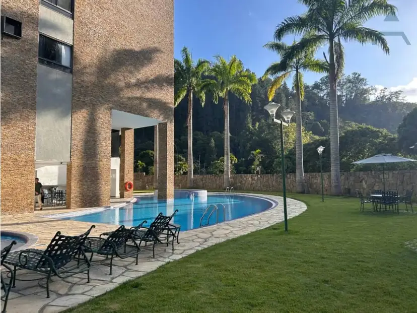 Se vende Apto 260m² 3h+s/4b+s/4e La Lagunita