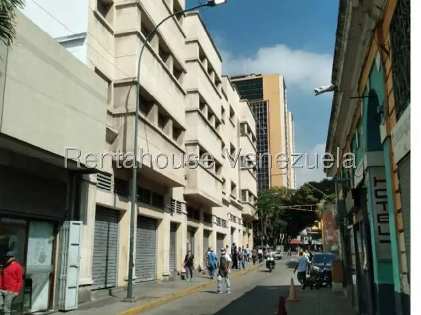 Oficina en Alquiler en Parroquia Santa Teresa, Distrito Metropolitano - 17