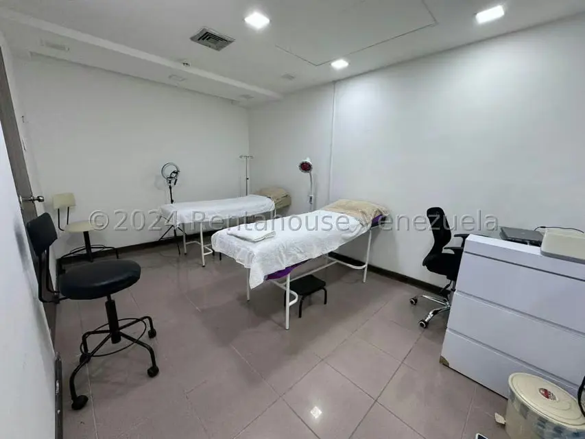 Negocios y Empresas (Belleza y Salud) en Venta en El Marques, Distrito Metropolitano - 4
