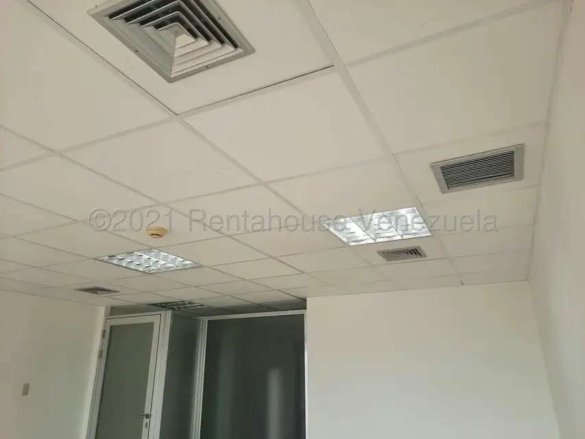 Local Comercial en Alquiler en La Tropicana, Zulia - 3
