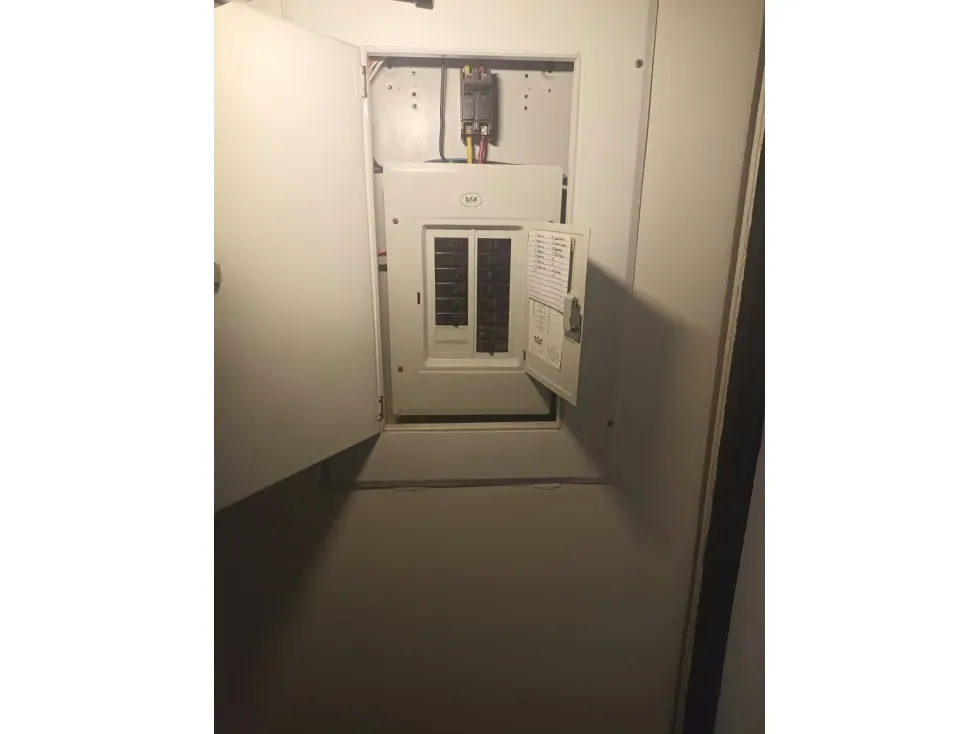 Se alquila local comercial 44m2 Prados del Este 3489 - 4