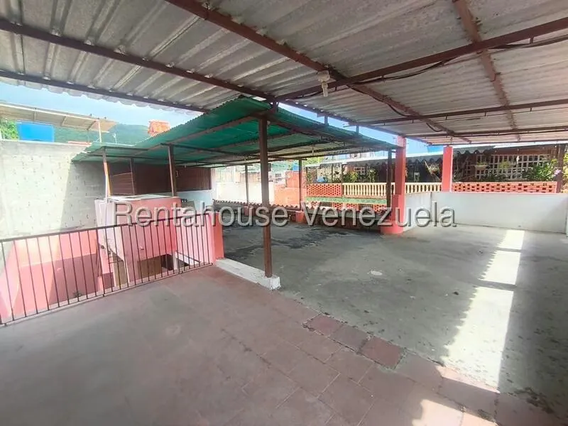 Casa (Duplex) en Venta en Borburata, Carabobo - 16