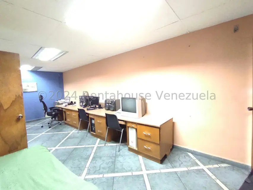 Comercial (Oficina) en Venta en Zona Centro, Aragua - 17
