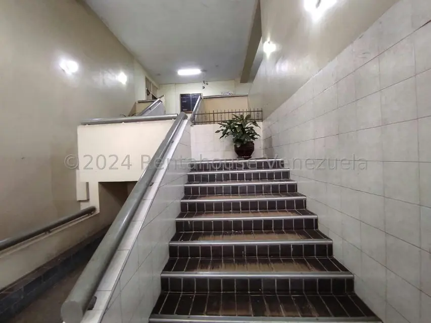 Comercial (Oficina) en Venta en Zona Centro, Aragua - 2