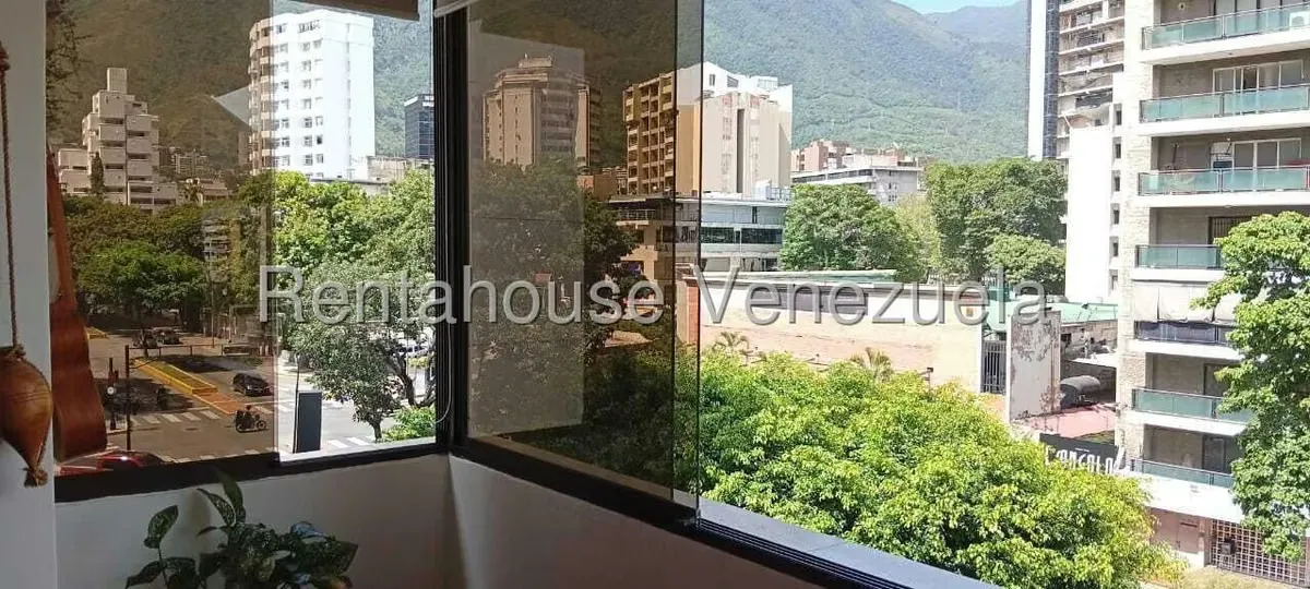 Apartamento (1 Nivel) en Alquiler en Altamira, Distrito Metropolitano - 3