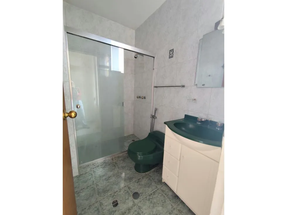 Se vende apartamento 180m2 Urbanización Miranda 6723 - 24