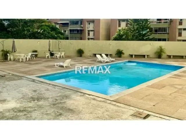 En Venta PH Santa Fe Norte 200m², calle cerrada. 4H+3B+2P - 20