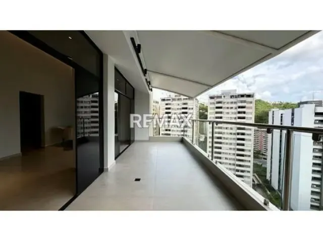 En Venta PH Santa Fe Norte 200m², calle cerrada. 4H+3B+2P - 4