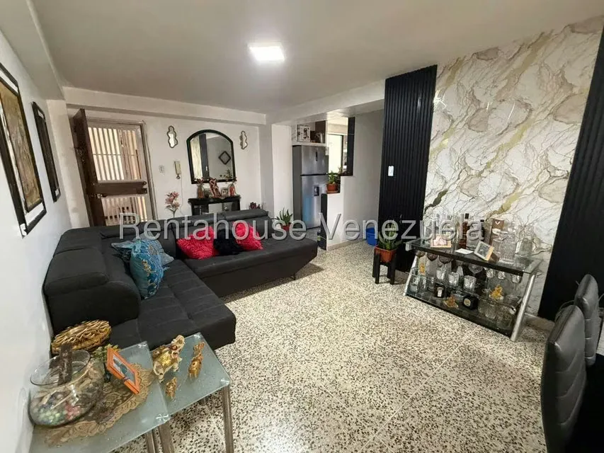 Apartamento (1 Nivel) en Venta en Parroquia Altagracia, Distrito Metropolitano - 3