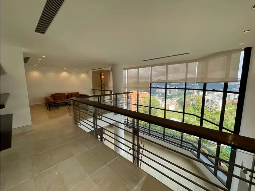 Vendo PH 736m2 3h+s/4.5b+s/6p Colinas de Valle arriba 6492 - 8