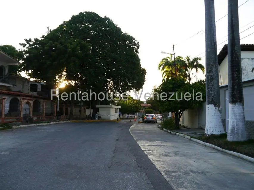 Casa (Duplex) en Venta en Colinas De Santa Rosa, Lara - 57