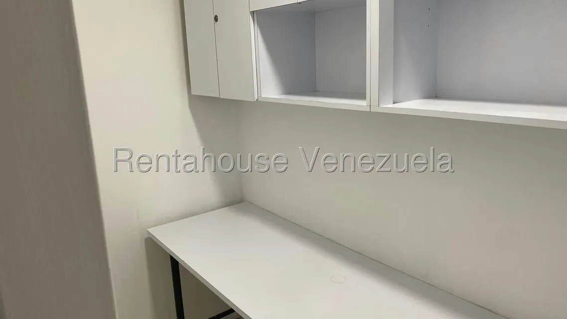 Oficina en Alquiler en Sabana Grande, Distrito Metropolitano - 12