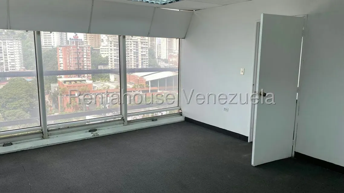 Oficina en Alquiler en Sabana Grande, Distrito Metropolitano - 9