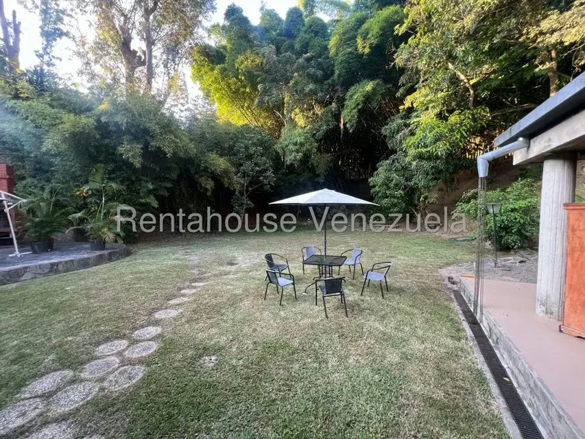 Casa (1 Nivel) en Venta en Los Geranios, Distrito Metropolitano - 16