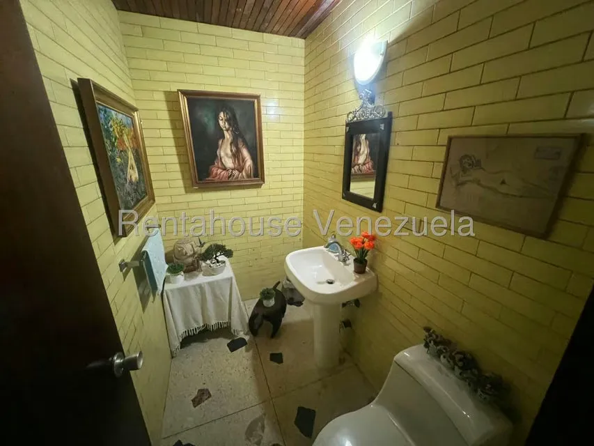 Casa (1 Nivel) en Venta en Los Geranios, Distrito Metropolitano - 28