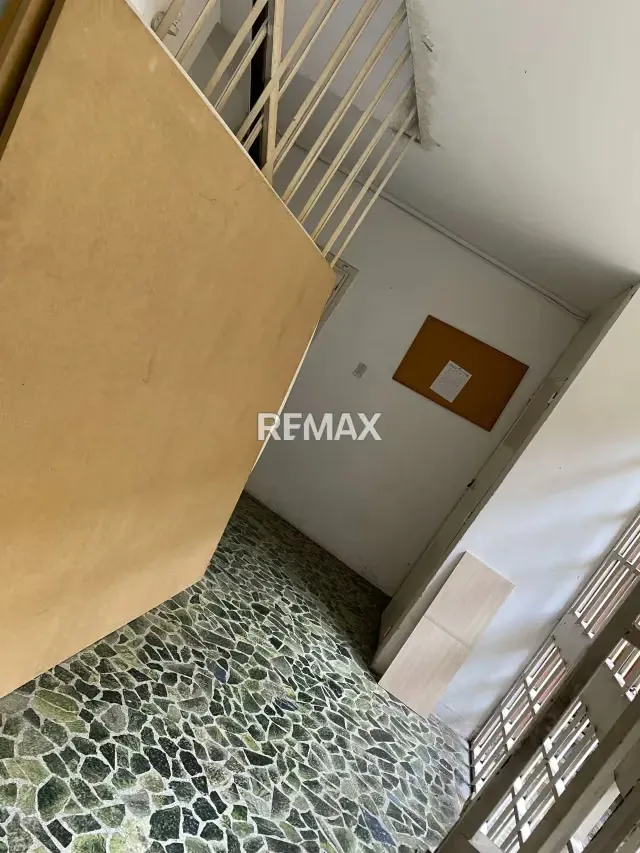 Edificio en Venta en la Urbanización los Chaguaramos - 6