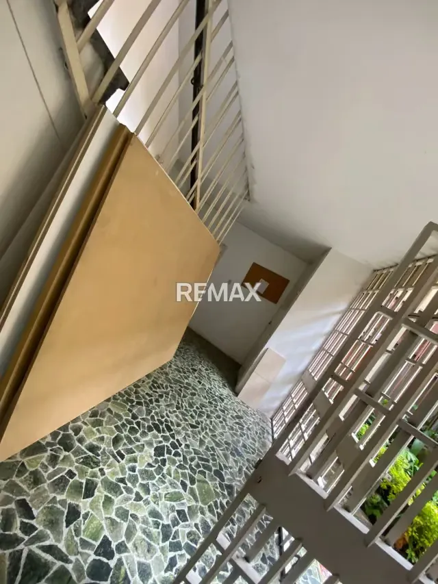 Edificio en Venta en la Urbanización los Chaguaramos - 7